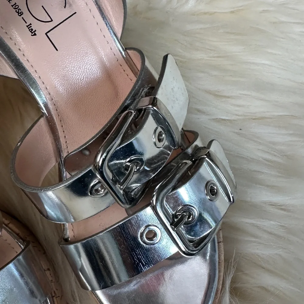 AGL Agl platform sandal in metal effect leather